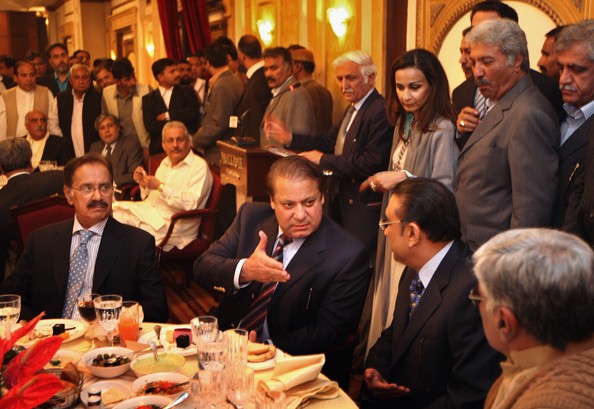 پُرانے شکاری اور نِت نئے جال