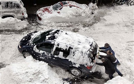 امریکا: انڈیانا اور مشی گن میں برفباری، 2 افراد ہلاک، درجنوں زخمی