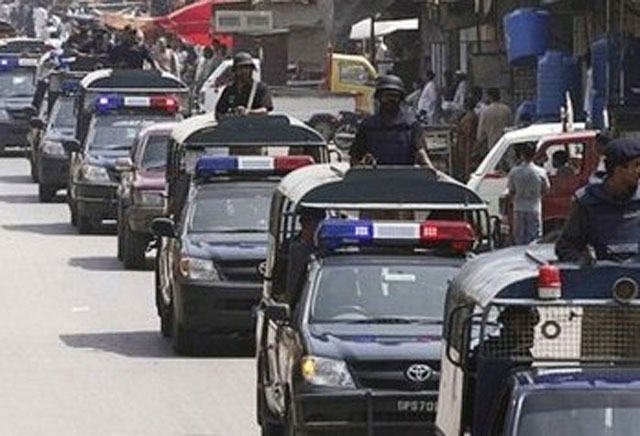 کراچی : ہارون آباد میں پولیس آپریشن، 75 مشتبہ افراد زیر حراست