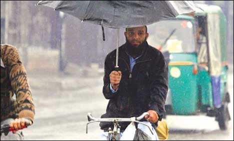 پشاور میں چوبیس گھنٹوں سے بارش جاری،مزید امکان