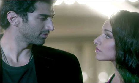 بالی ووڈ فلم عاشقی ٹو کے نئے گانے کی وڈیو ریلیز