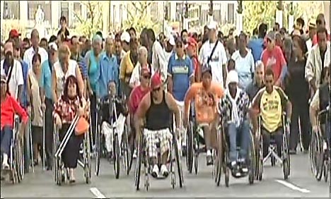 کیوبا : کڈچا کلیٹ ایرینا کے سامنے سیکڑوں افراد کی میراتھن