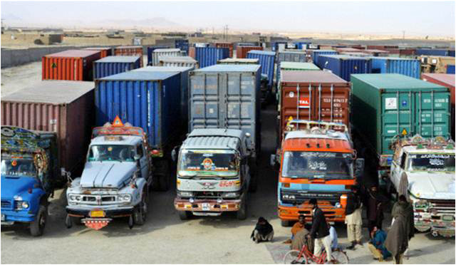 نیٹو کنٹینرز اسکینڈل ، ڈائریکٹر کسٹمز انٹیلی جنس خالد محمود تبدیل