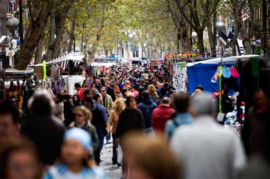 سپین کی آبادی میں کمی، غیر ملکی بھاگنے لگے