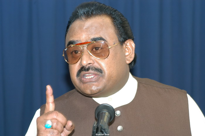 لڑنا نہیں چاہتے، دفاع کا حق استعمال کریں گے، الطاف حسین