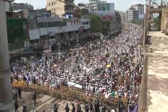 ڈھاکہ : پولیس اور مظاہرین میں جھڑپیں، 10 افراد ہلاک، سینکڑوں زخمی