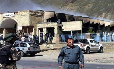 جلال آباد : ریڈ کراس کے دفتر پر خودکش حملہ، فائرنگ سے گارڈ ہلاک