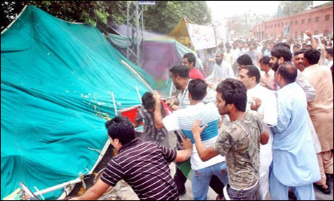 طویل لوڈ شیڈنگ : میرپور ، کوٹلی آزادکشمیر میں مکمل شٹر ڈاون اور پہیہ جام