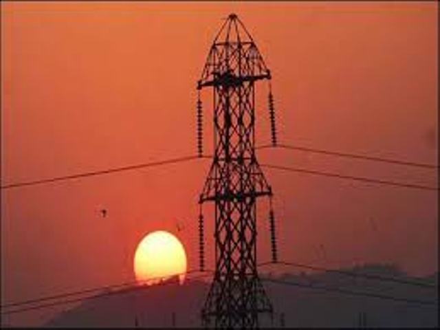 لاہور:12 گھنٹوں کی لوڈشیڈنگ کا فیصلہ، عوام خوش