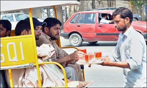 گرمی کی شدت برقرار ، رحیم یارخان میں درجہ حرارت 45 ڈگری سینٹی