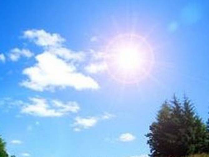 کراچی : موسم گرم اور خشک ہونے کیساتھ تیز ہوائیں چلنے کا امکان