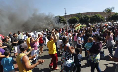 برازیل : پبلک ٹرانسپورٹ کرایوں میں اضافہ کے خلاف احتجاجی مظاہرہ