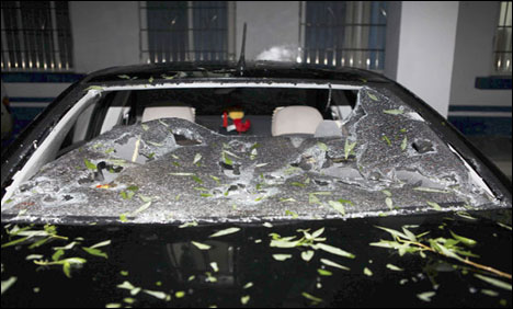 چین میں ژالہ باری، متعدد مکانات، کاریں اور فصلیں تباہ