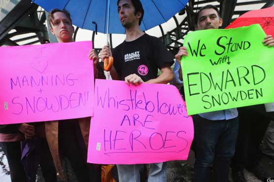 ہانگ کانگ : امریکی راز افشا کرنیوا لے ایڈورڈ سنوڈن کے حق میں ریلی