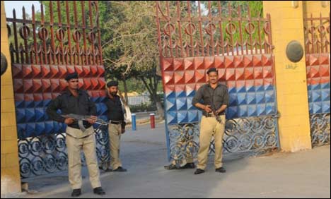 قیدیوں کی دوسری جیل منتقلی کے باعث کراچی جیل پر حملے کا خدشہ