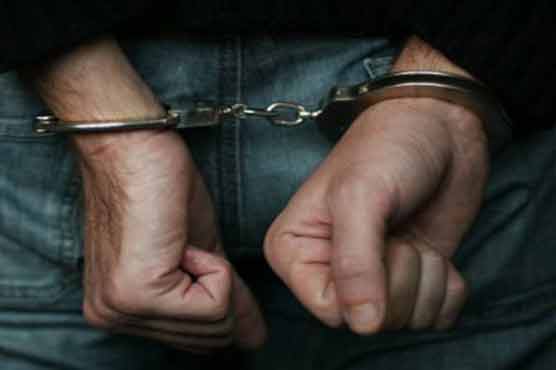 کراچی : پولیس نے 4 مبینہ ٹارگٹ کلرز کو گرفتار کر لیا