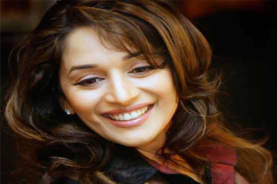 مادھوری کا فلم ڈیرھ عشقیہ میں غیر اخلاقی ڈائیلاگ ادا کرنے سے انکار