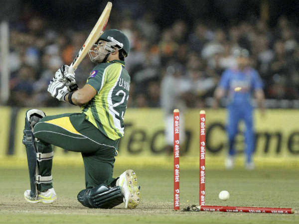 پاکستان کی پہلی وکٹ گر گئی، ناصر جمشید دو رنز بنا کر آوٹ