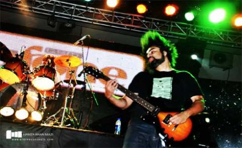 اسلام آباد: پاپ میوزک کے بعد ایشا میں بھی مقبول