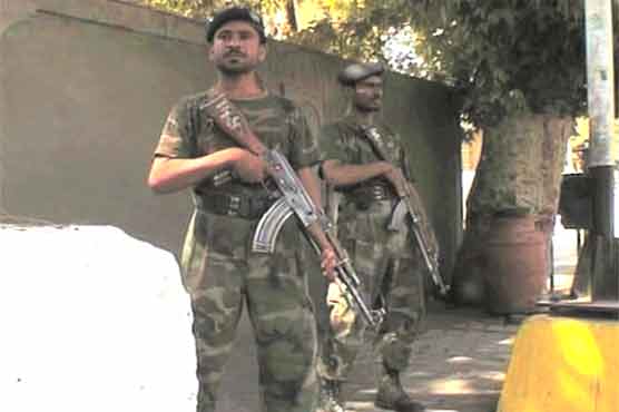 کوئٹہ، پولیس موبائل پر ریموٹ کنٹرول بم حملہ ،تین مشتبہ افراد گرفتار