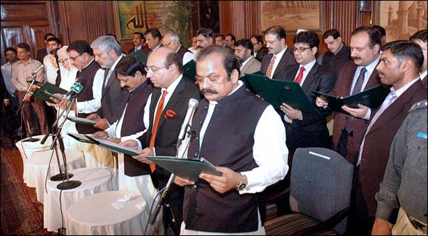 وزیراعلی پنجاب شہباز شریف نے صوبائی وزرا کو محکمے الاٹ کر دیئے