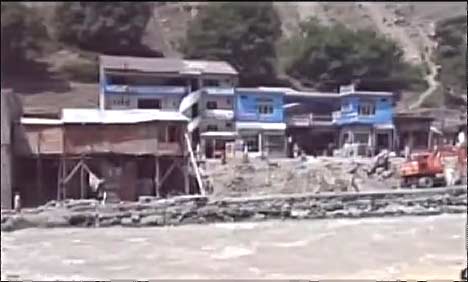 دریاوں کا بہاو : دریائے سوات کے کنارے بنے 10 مکان بہہ گئے