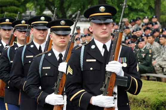 امریکی فوج عوام کی نظر میں سب سے پسندیدہ : گیلپ سروے