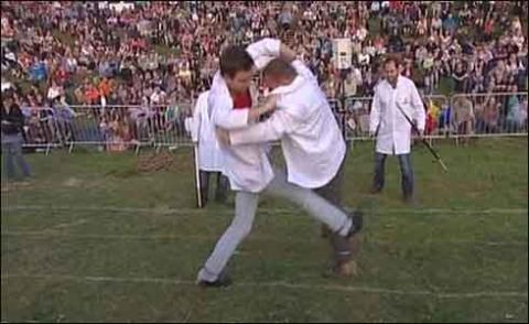 چار سو سال قدیم شِن کِکنگ مقابلے کا آغاز