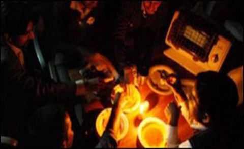 سحری ہو یا افطار، لوڈشیڈنگ شہریوں پر مسلط