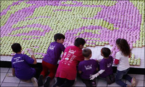 کینسر کے مریض بچوں کا نیلسن منڈیلا کو خراج تحسین