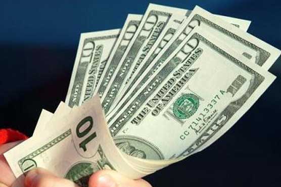 انٹر بنک مارکیٹ: کاروبار کے دوران ڈالر پہلی مرتبہ 102 روپے کا ہو گیا