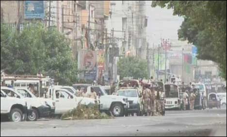 کراچی : پٹیل پاڑہ میں جرائم پیشہ افراد کی موجودگی، رینجرز کا سرچ آپریشن