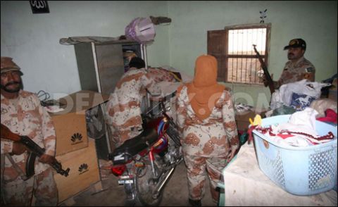 کورنگی : رینجرز نے مکان سے دھماکہ خیز مواد برآمد کرلیا