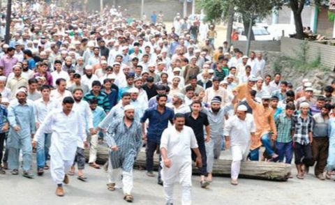 مقبوضہ کشمیر: قرآن پاک کی بیحرمتی کے بعد مظاہرے پھوٹ پڑے