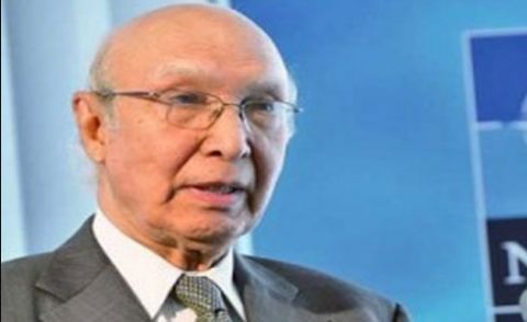 سرتاج عزیز کی چین اور بھارت کے وزرائے خارجہ سے ملاقاتیں