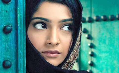 سونم کپور مرزا صاحبان میں جلوہ گر ہو رہی ہیں