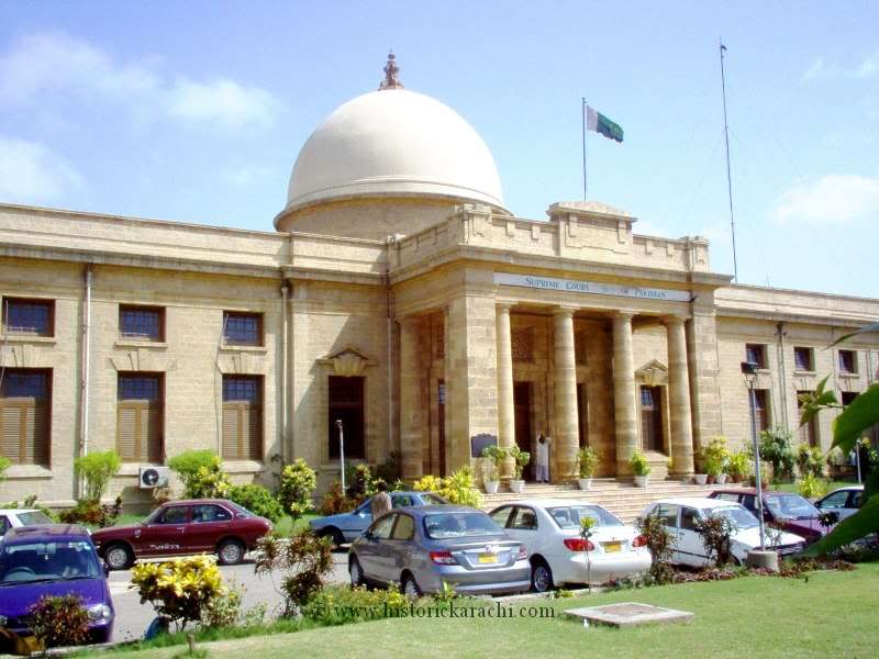 کراچی بے امنی پر رینجرز رپورٹ دھول جھونکنے کے برابر ہے، سپریم کورٹ