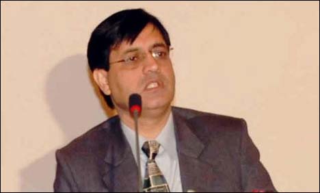 سابق چیئرمین اوگرا توقیر صادق کی پاکستان منتقلی کے انتظامات مکمل