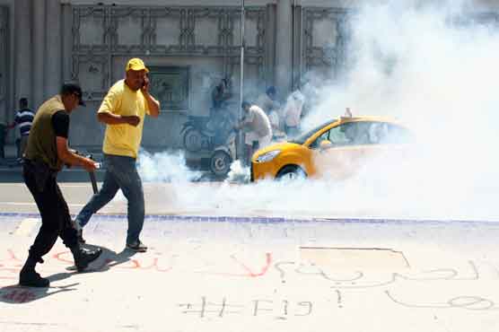 تیونس میں مظاہرے، پولیس کا آنسو گیس کا استعمال