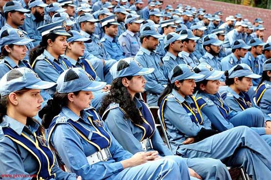 صحافی پر تشدد کرنے پر ایس ایچ او اچھرہ اور وارڈنز کے خلاف مقدمہ درج کرنے کا حکم