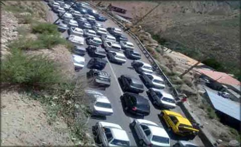 ایبٹ آباد: سیاحوں کی آمد، شاہراہ ریشم پر بدترین ٹریفک جام