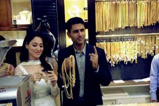 عبدالرزاق اور تمنا بھاٹیہ کی تصویر نے ہلچل مچا دی