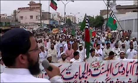 Ahle Sunnat Ual Jmaat Protested
