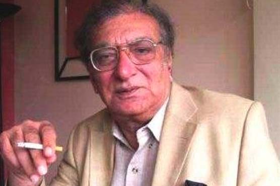 حسن و عشق کے شاعر احمد فراز کو دنیا چھوڑے 5 سال بیت گئے