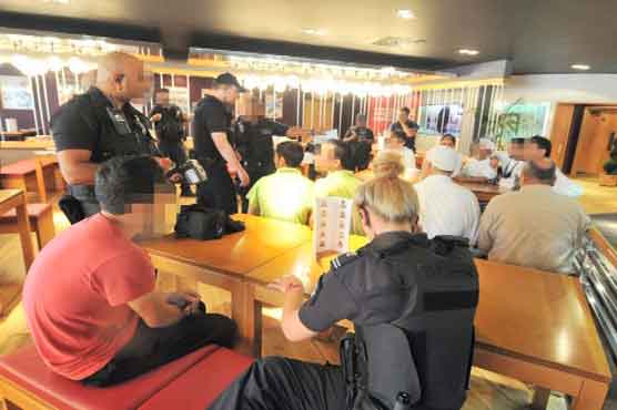 برمنگھم : ہوٹل پر چھاپہ ، تین پاکستانی شہری گرفتار