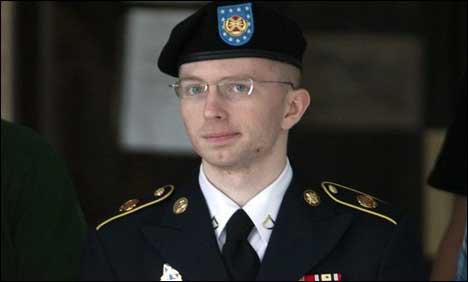 امریکی عدالت نے فوجی اہلکار بریڈلے میننگ کو 35 سال کی سزا سنادی