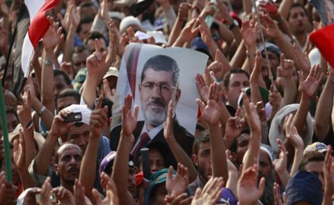 قاہرہ: فوجی بغاوت کیخلاف مصر کی سڑکیں ایک بار پھر آباد ہو گئیں