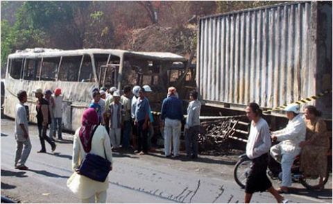 کراکس : ٹریفک حادثہ، 16 افراد ہلاک، متعدد زخمی