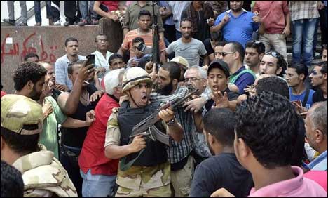 مصری سیکورٹی فورسز نے اخوان المسلمون کے 42 رہنماوں کو گرفتار کر لیا