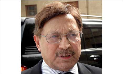 محکمہ قانون سندھ میں فاروق نائیک کے کنسلٹنٹ تقررکا حکم واپس